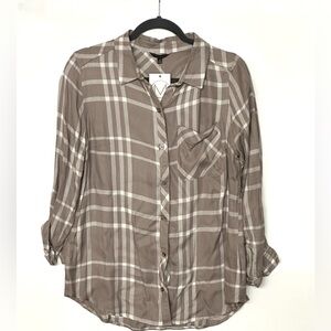 Cement Plaid Button-Up Shirt side pocket long sleeve 3/4 option. Medium